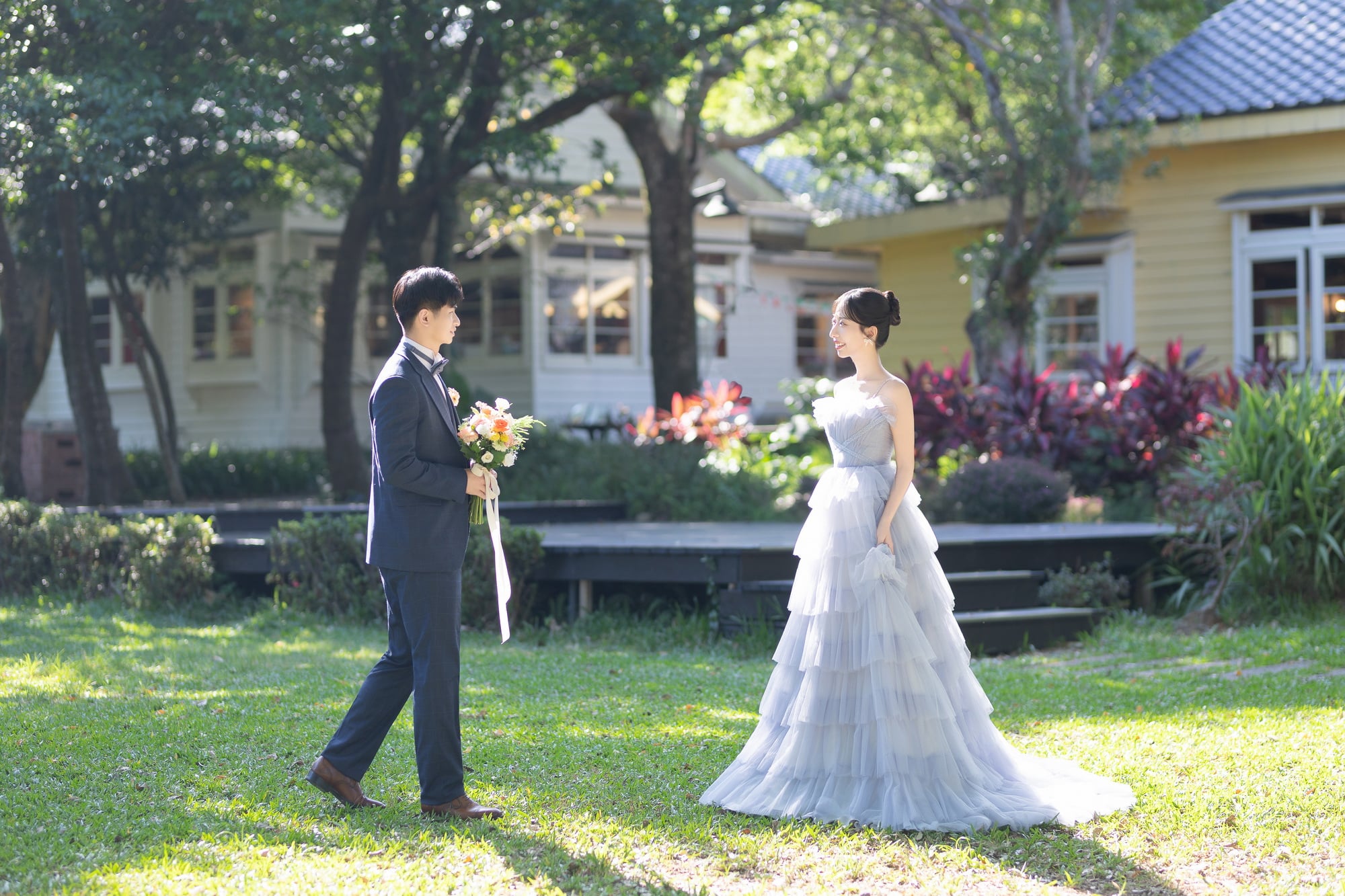 婚紗推薦 首選唯你 婚紗攝影，台北婚紗 中最推薦的高質感 婚紗照，拍婚紗 優惠實在，給新人最幸福的 婚紗攝影 體驗，客製化 婚紗照 包套，網路評價一致好評 婚紗價格 最透明的 婚紗攝影 團隊，實現您夢幻婚禮就在唯你 婚紗攝影。