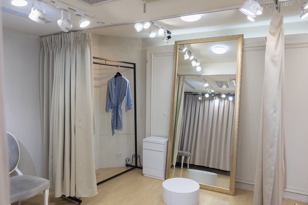 原來選婚紗也能像挑時裝一樣自在愉快、挑到欲罷不能！