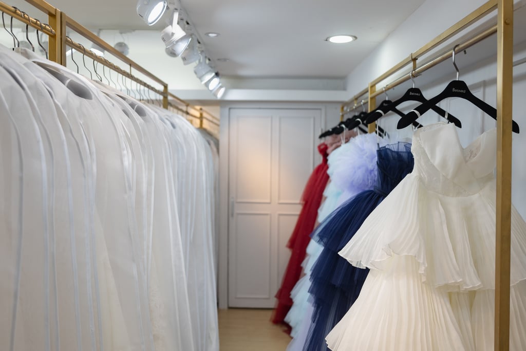 原來選婚紗也能像挑時裝一樣自在愉快、挑到欲罷不能！