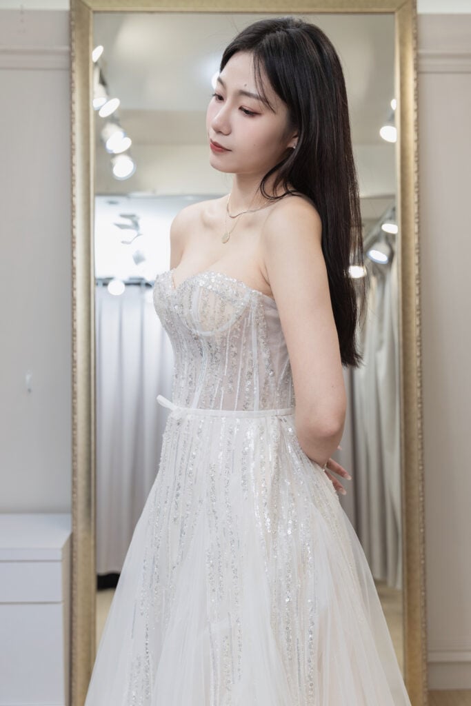 唯美華麗，夢幻如你：唯你婚紗，演繹永恆愛戀的優雅詩篇