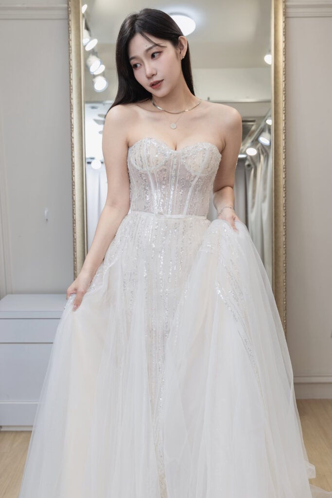 唯美華麗，夢幻如你：唯你婚紗，演繹永恆愛戀的優雅詩篇