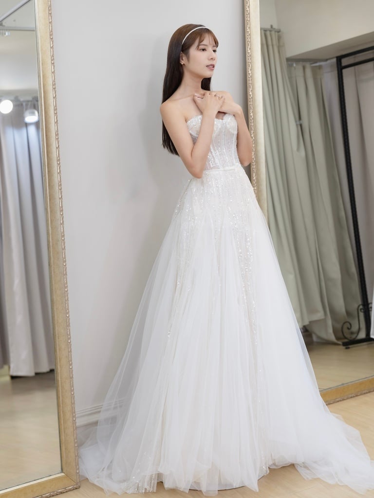 原來選婚紗也能像挑時裝一樣自在愉快、挑到欲罷不能！