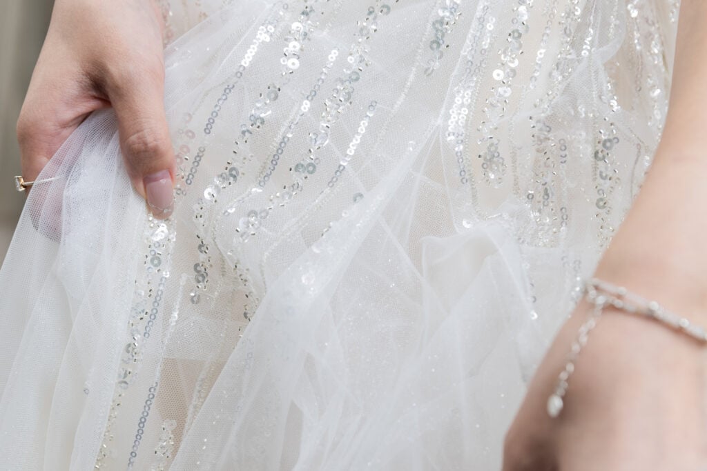 唯美華麗，夢幻如你：唯你婚紗，演繹永恆愛戀的優雅詩篇