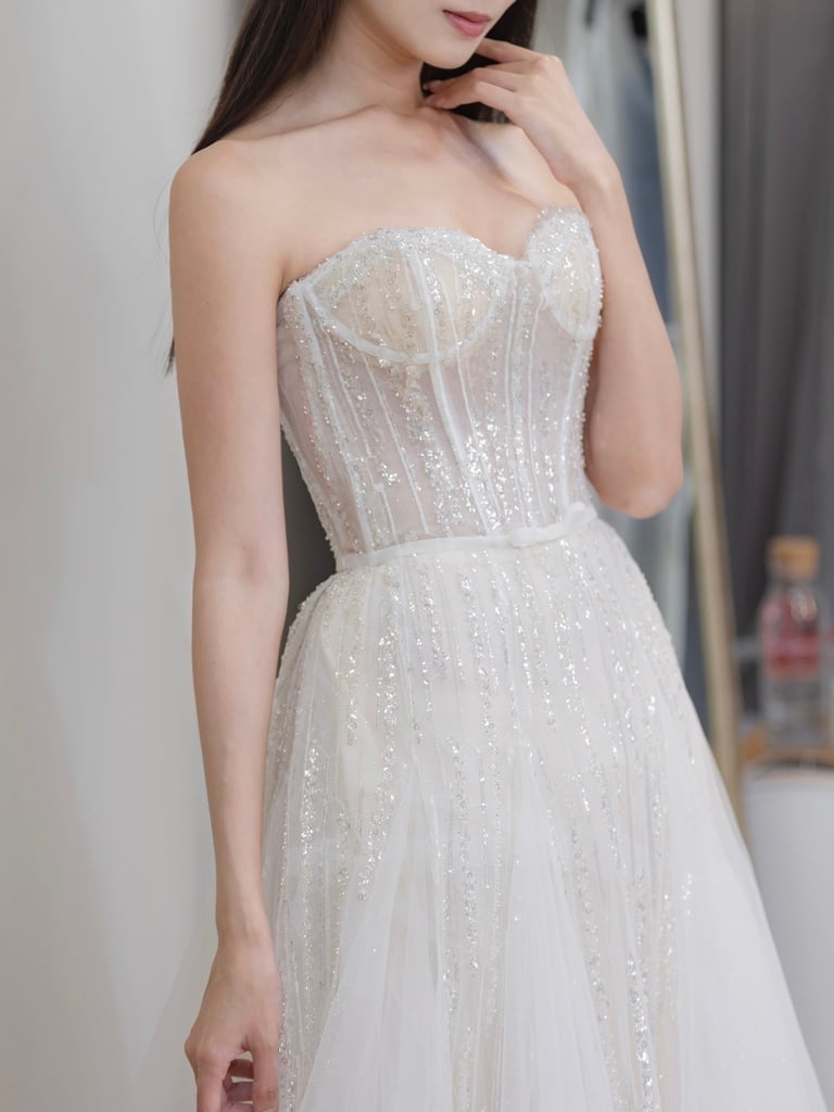 原來選婚紗也能像挑時裝一樣自在愉快、挑到欲罷不能！