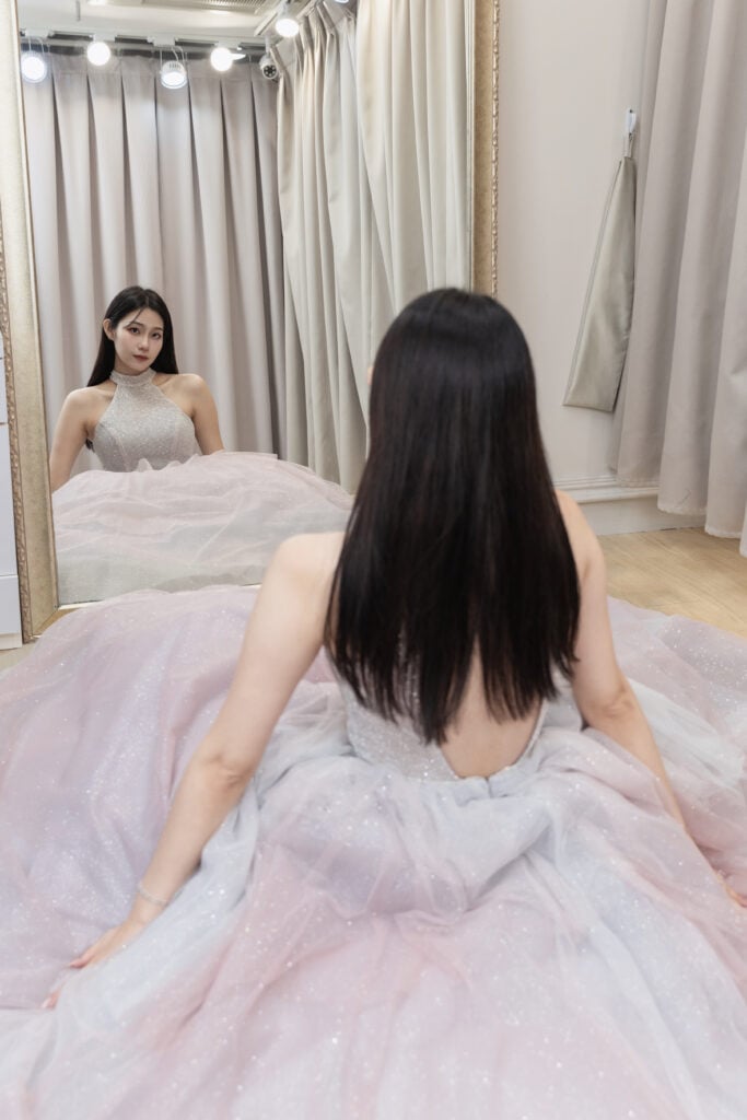 唯美華麗，夢幻如你：唯你婚紗，演繹永恆愛戀的優雅詩篇