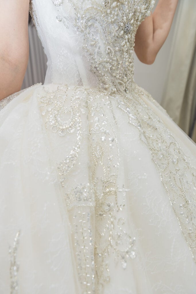 唯美華麗，夢幻如你：唯你婚紗，演繹永恆愛戀的優雅詩篇