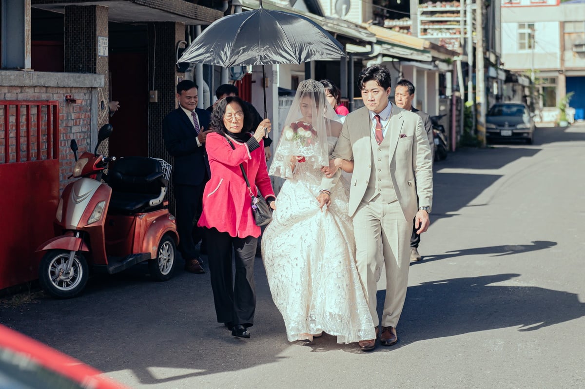 婚禮小知識 – 迎娶該拿米篩? 還是黑傘? 婚禮小知識 – 迎娶該拿米篩? 還是黑傘?