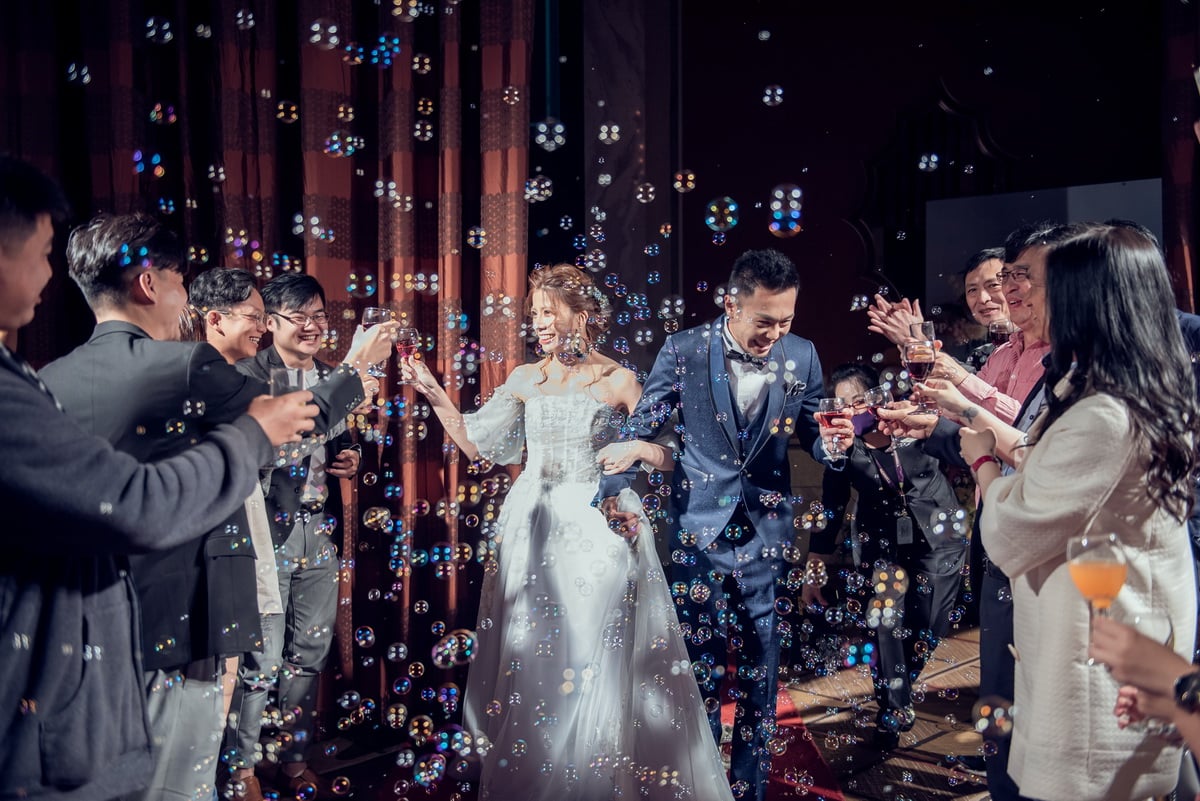 新娘秘書:為您打造完美婚禮妝髮的專業幫手 新娘秘書:為您打造完美婚禮妝髮的專業幫手